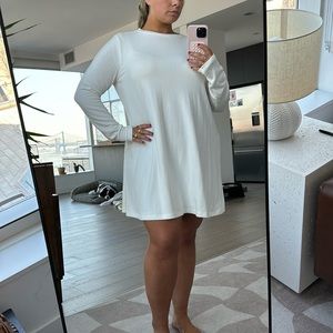 SIZE 16 WHITE SWEATER DRESS